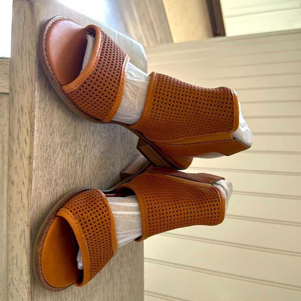 Nadira New Caramel Shoes